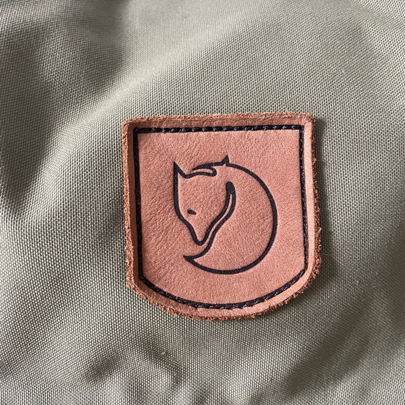 Fjallraven Backpack Unisex - like new! - Picture 5 of 8